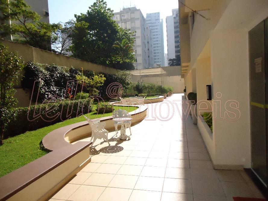 Apartamento para alugar com 2 quartos, 76m² - Foto 21