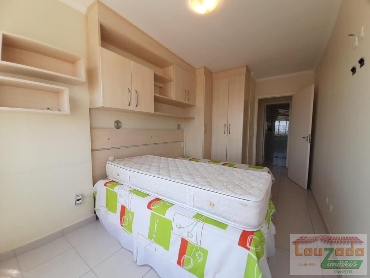 Apartamento à venda com 3 quartos, 110m² - Foto 13