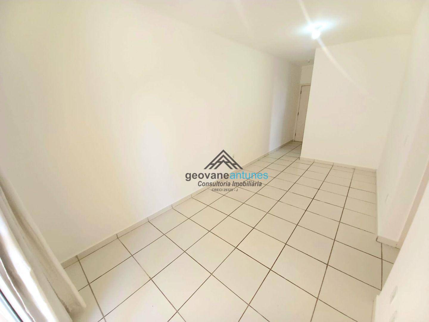 Apartamento à venda com 2 quartos, 68m² - Foto 2