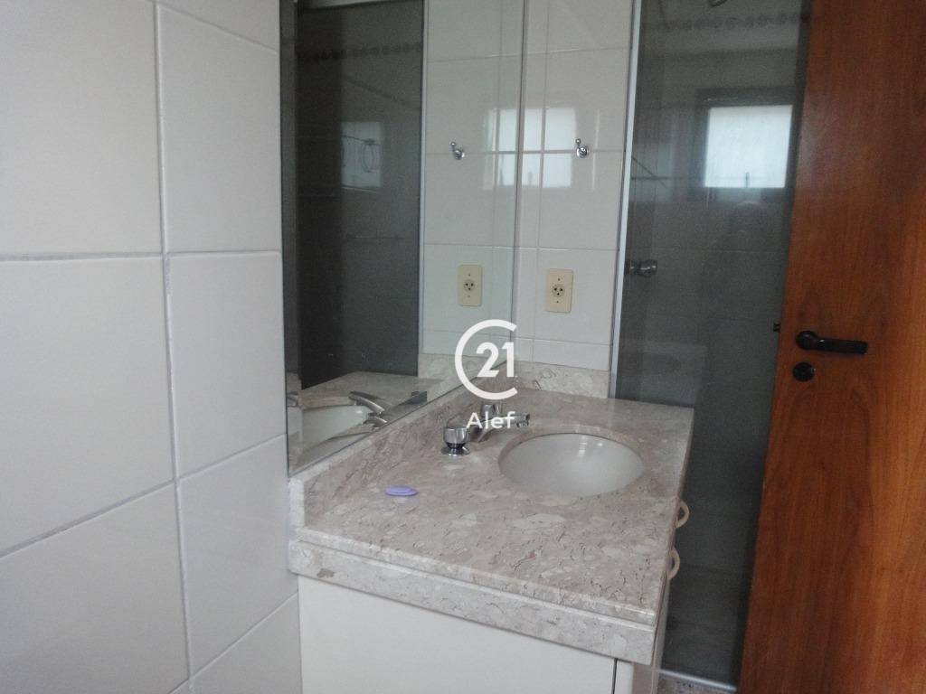 Apartamento para alugar com 3 quartos, 110m² - Foto 14