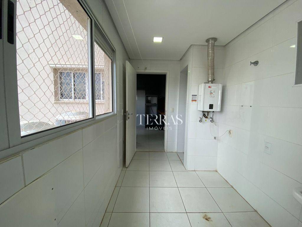 Apartamento à venda com 3 quartos, 134m² - Foto 8