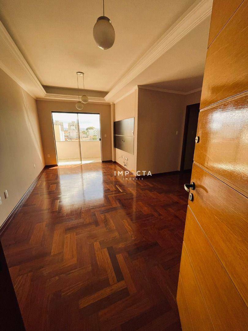 Apartamento à venda com 3 quartos, 100m² - Foto 7