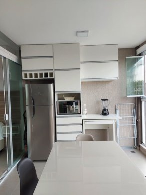 Apartamento à venda com 1 quarto, 70m² - Foto 4