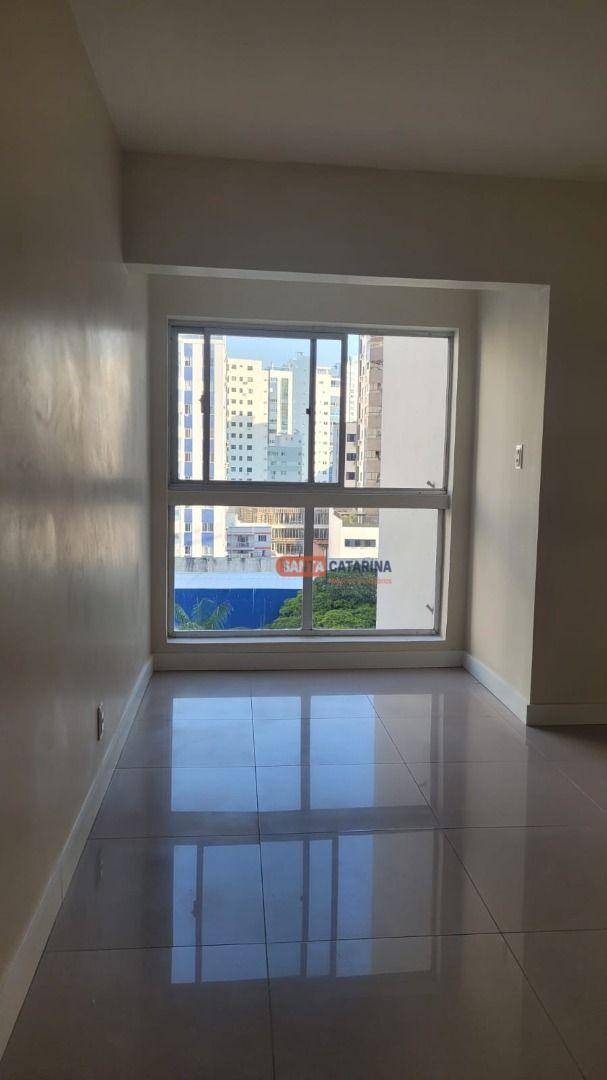 Apartamento à venda com 3 quartos, 100m² - Foto 17