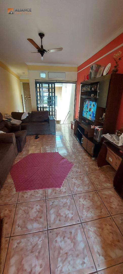 Sobrado à venda com 2 quartos, 46m² - Foto 2