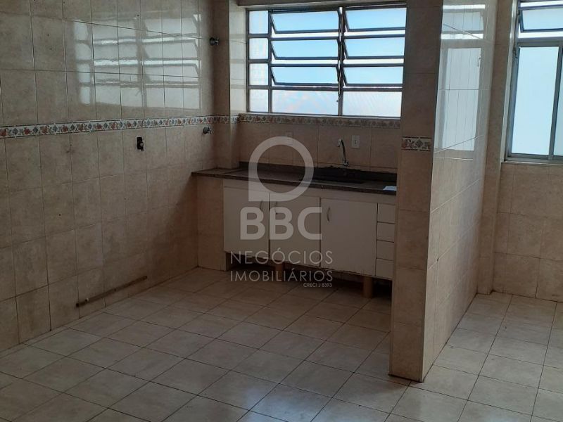 Apartamento para alugar com 3 quartos, 144m² - Foto 2