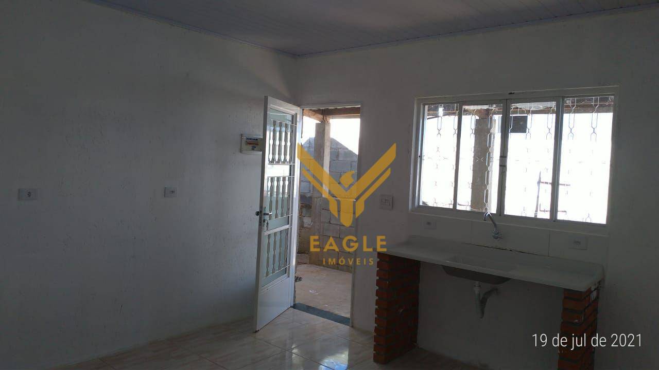 Casa à venda com 1 quarto, 170m² - Foto 1