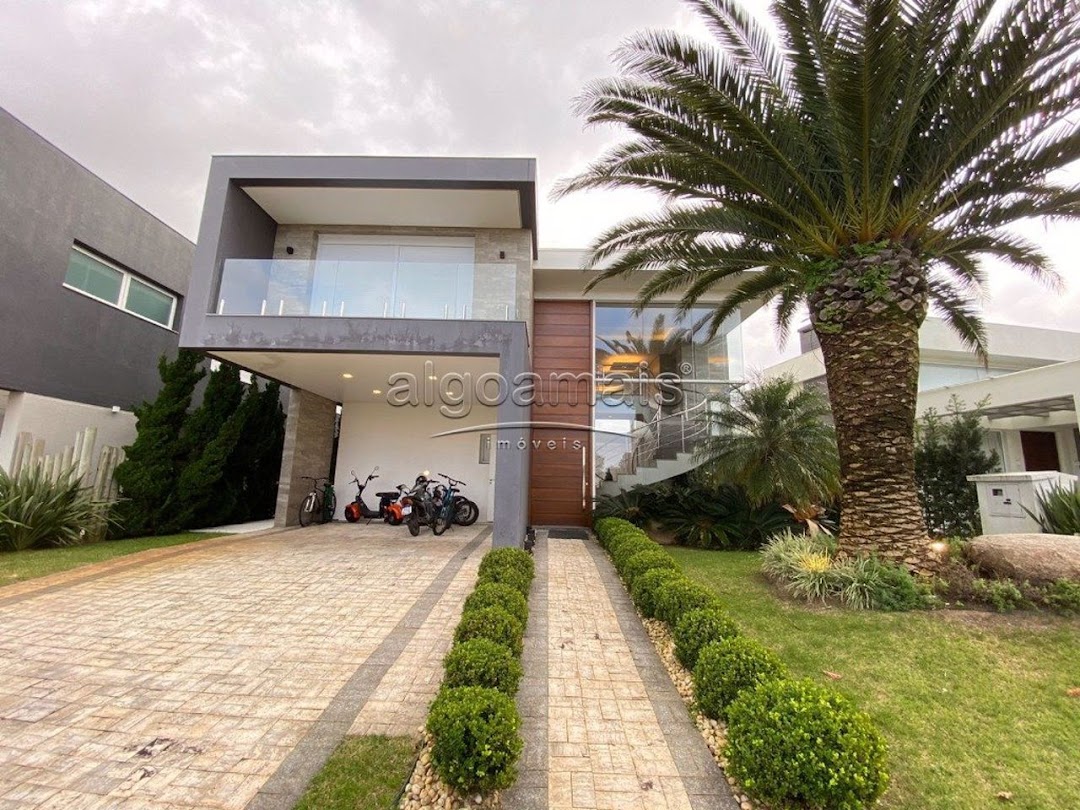 Casa de Condomínio à venda com 4 quartos, 287m² - Foto 1