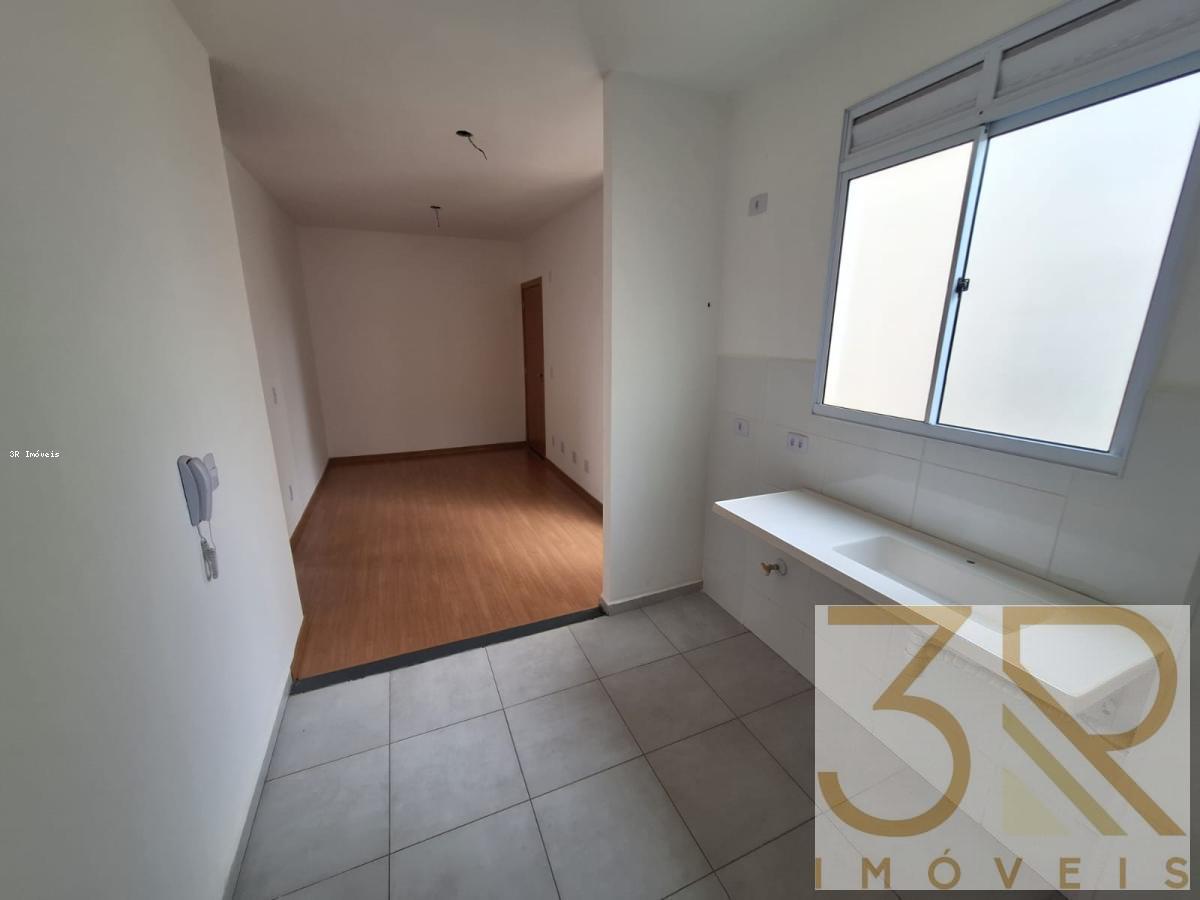 Apartamento à venda com 2 quartos, 40m² - Foto 7