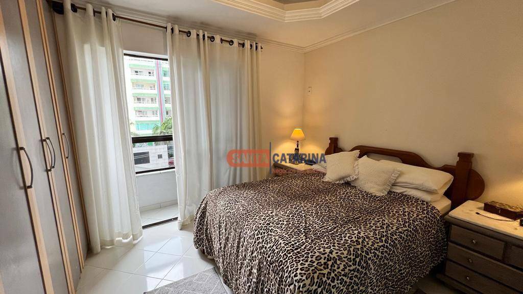 Apartamento à venda com 3 quartos, 131m² - Foto 9