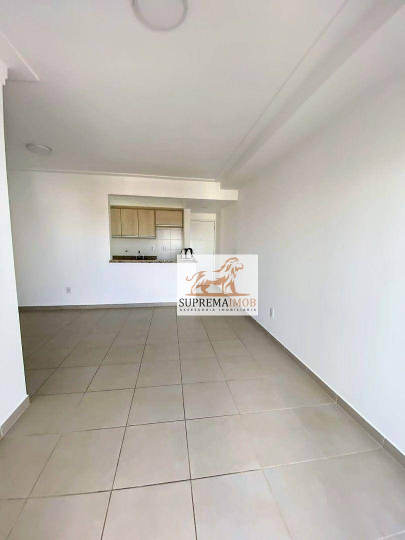 Apartamento à venda com 2 quartos, 72m² - Foto 4