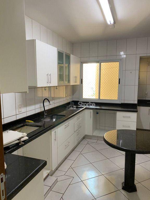 Apartamento à venda com 4 quartos, 135m² - Foto 7