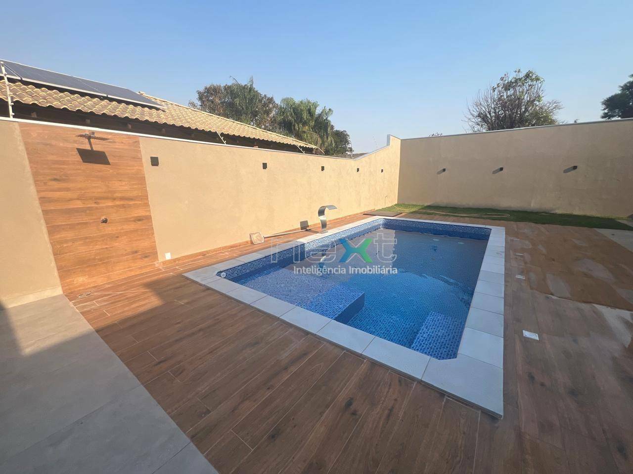 Casa à venda com 3 quartos, 200m² - Foto 4