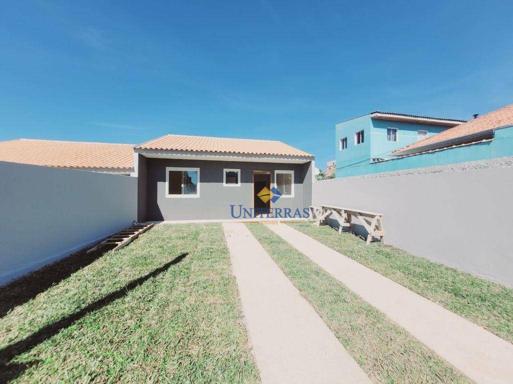 Casa à venda com 3 quartos, 50m² - Foto 2