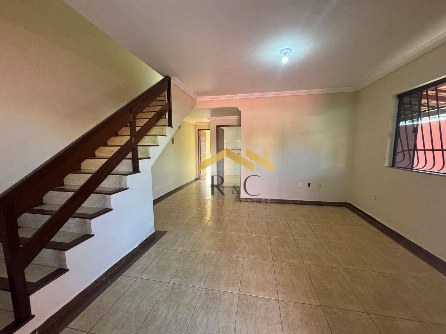 Casa à venda com 3 quartos, 110m² - Foto 5