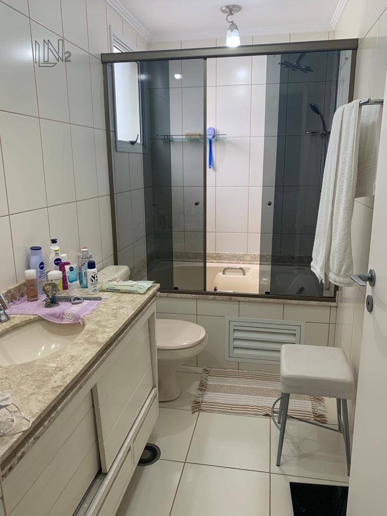 Apartamento à venda com 3 quartos, 116m² - Foto 11