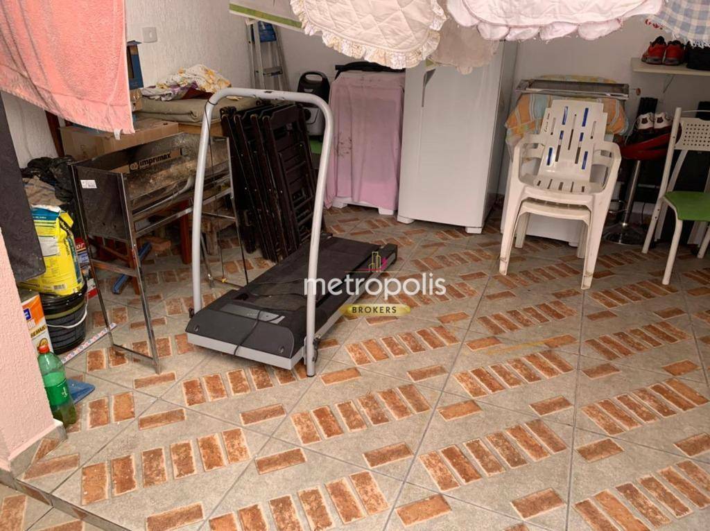 Sobrado à venda com 2 quartos, 220m² - Foto 37