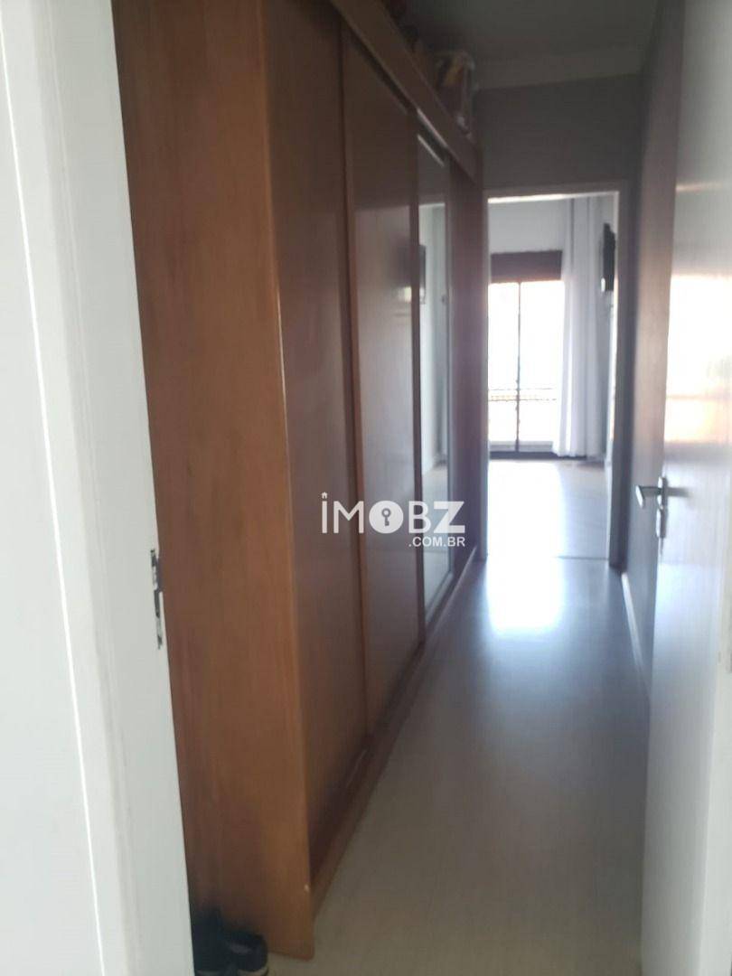 Casa à venda com 4 quartos, 229m² - Foto 24