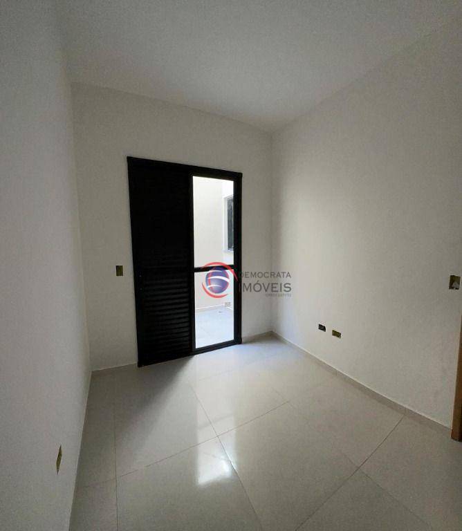 Apartamento à venda com 2 quartos, 43m² - Foto 2