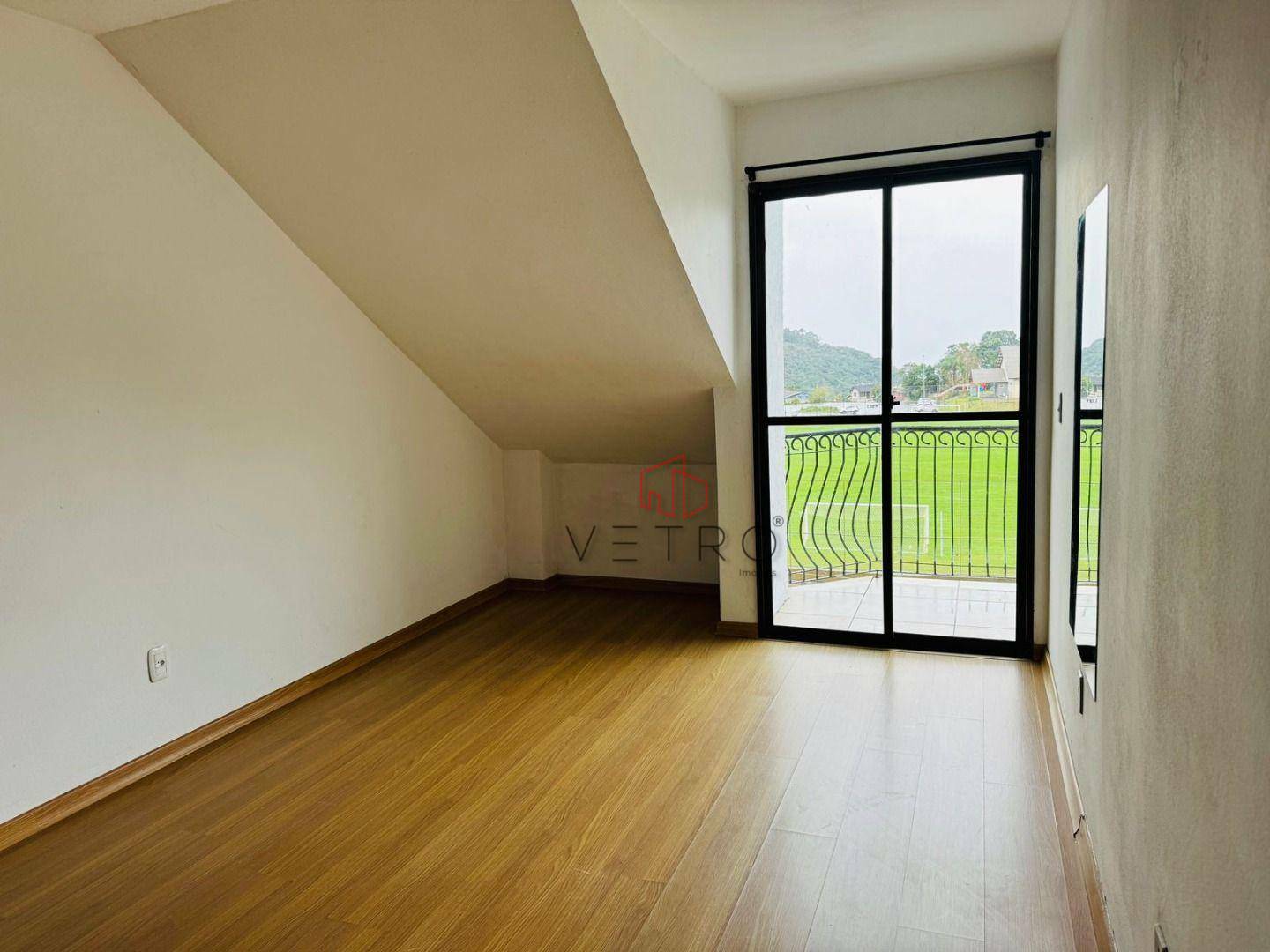 Apartamento à venda com 4 quartos, 204m² - Foto 5