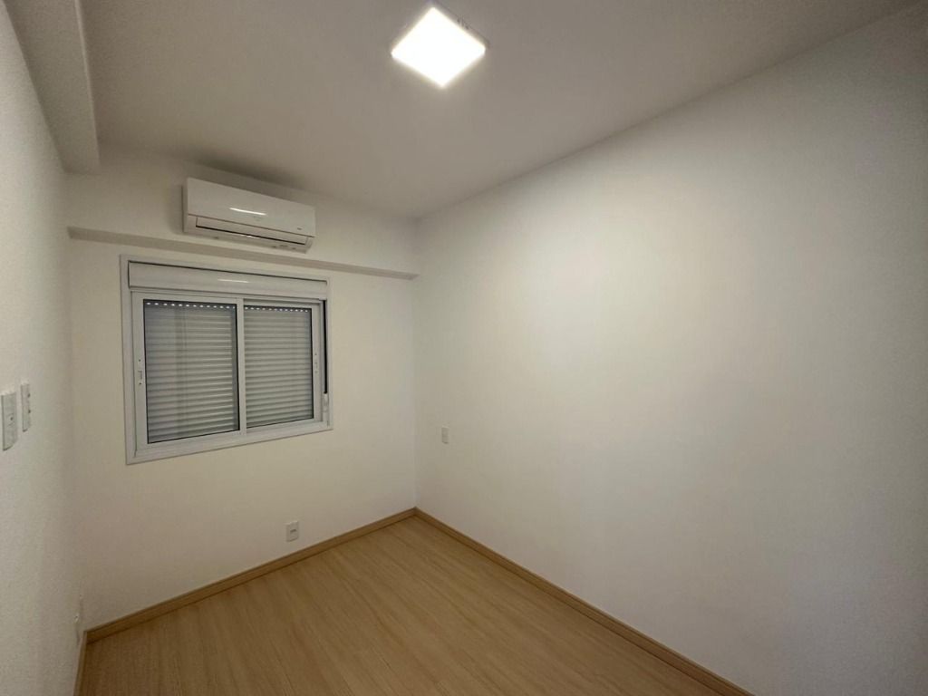 Apartamento para alugar com 3 quartos, 82m² - Foto 18