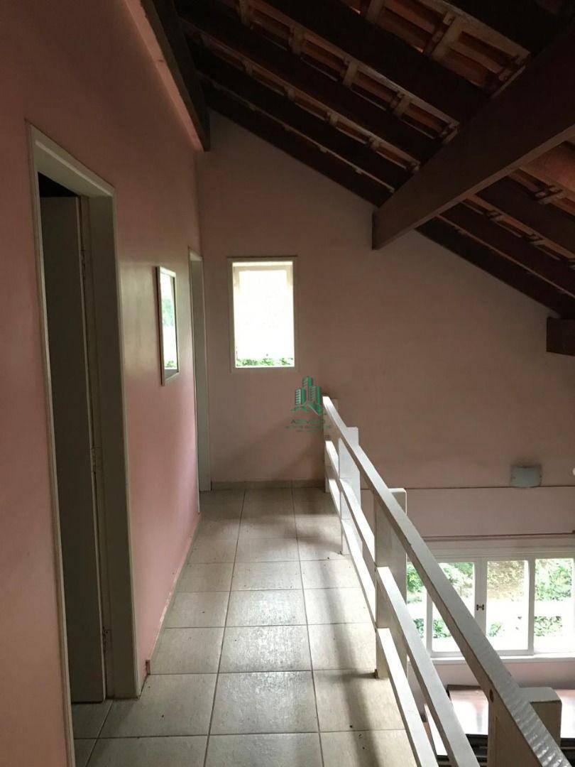 Casa à venda com 2 quartos, 180m² - Foto 9