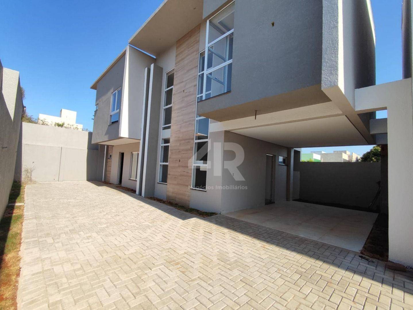 Sobrado à venda com 3 quartos, 96m² - Foto 1