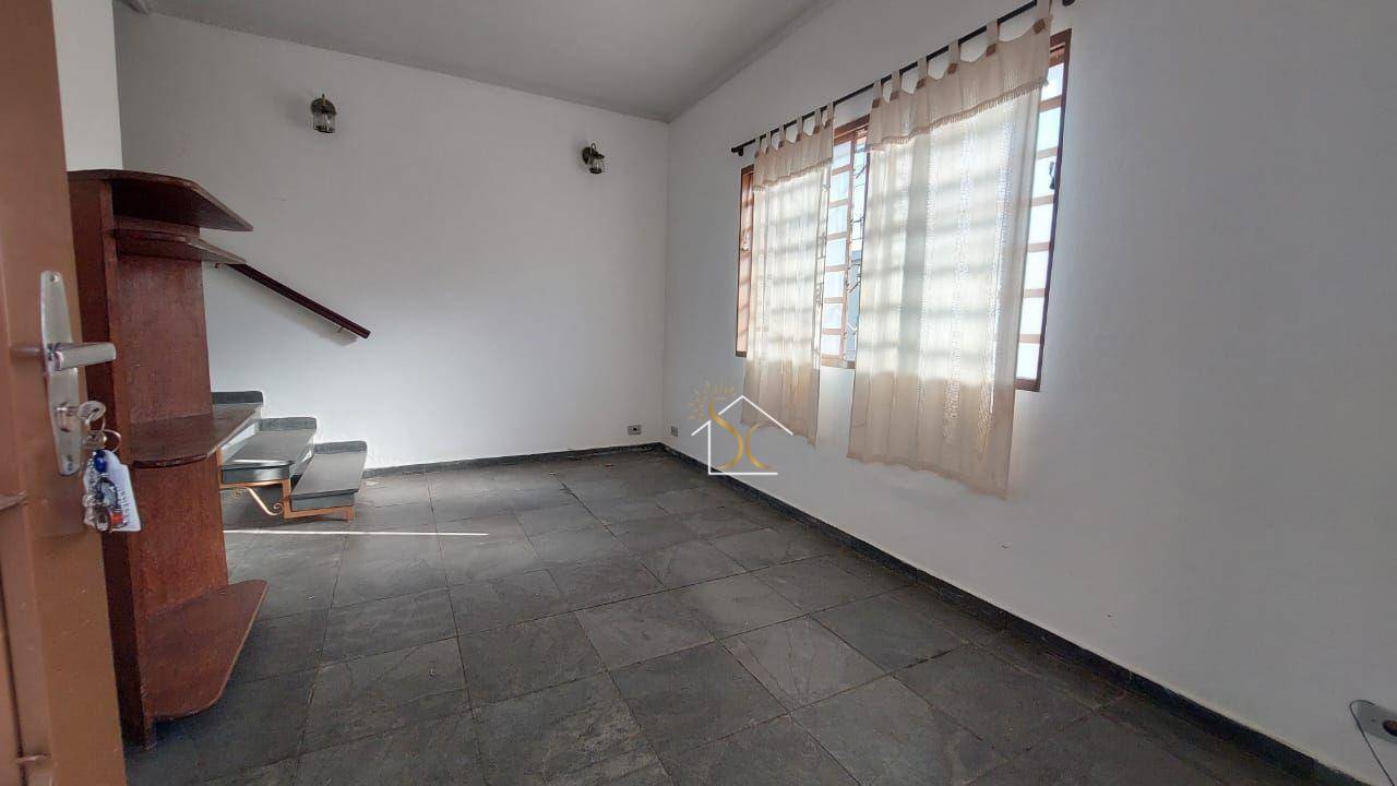 Casa para alugar com 2 quartos, 100m² - Foto 5