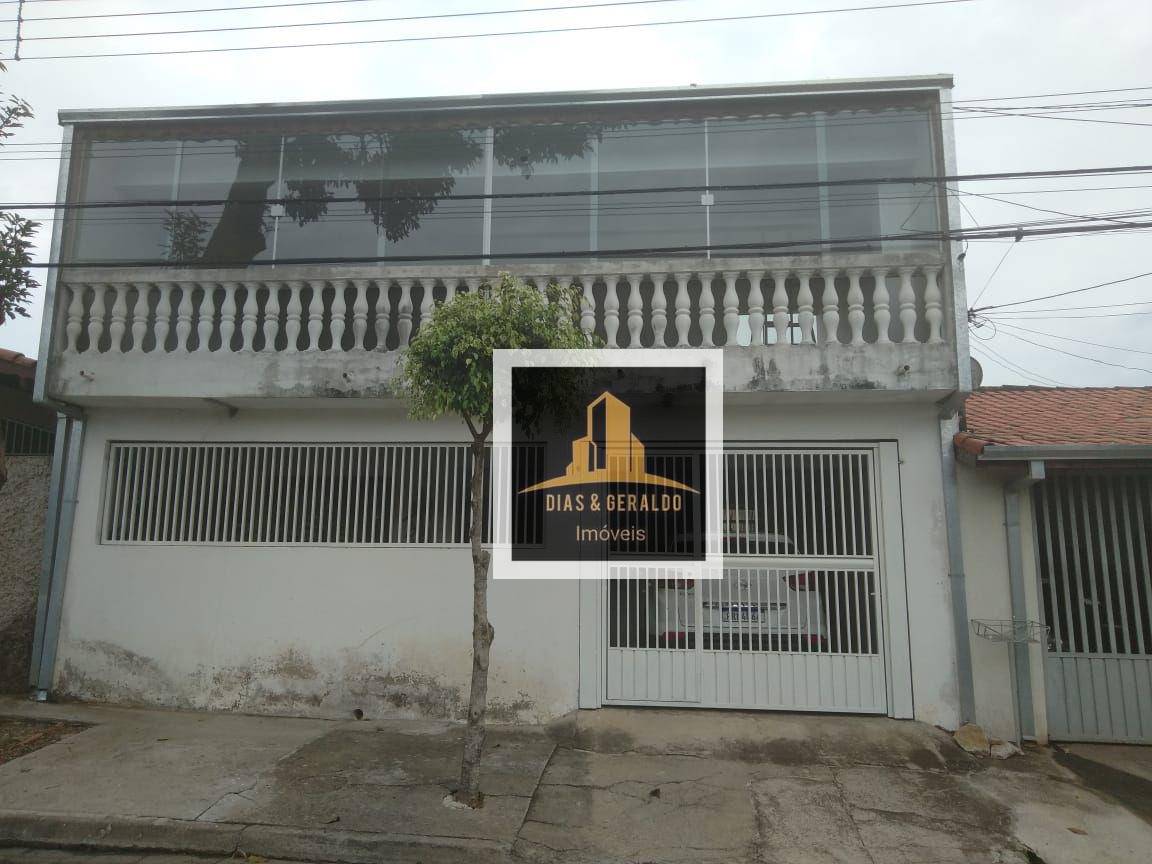 Sobrado à venda com 3 quartos, 200m² - Foto 1