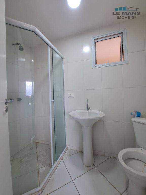 Apartamento para alugar com 2 quartos, 62m² - Foto 10