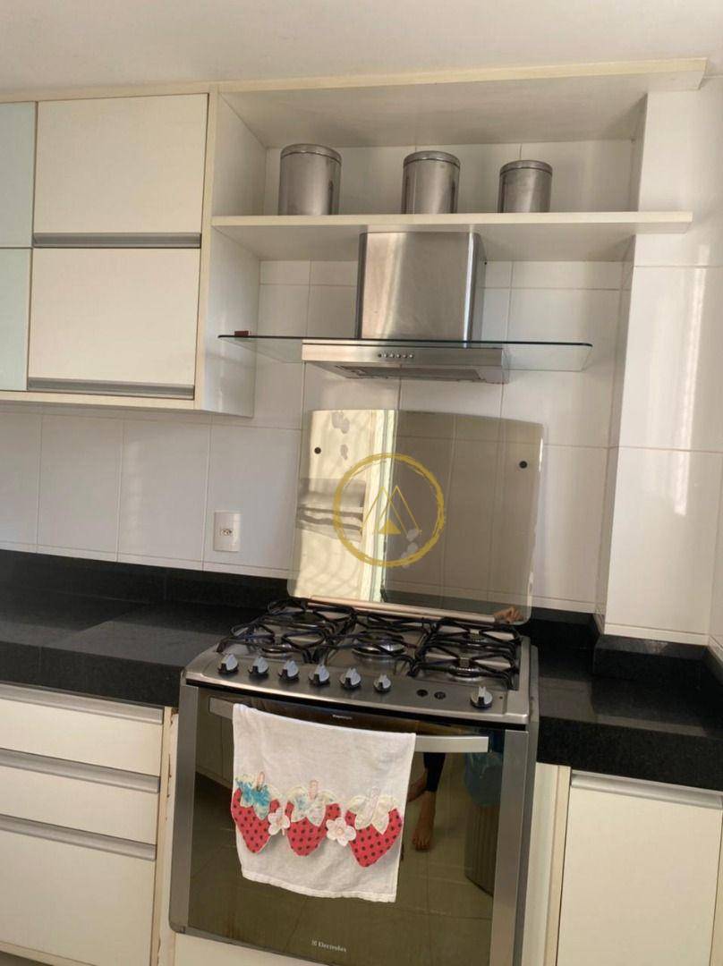 Apartamento à venda com 3 quartos, 195m² - Foto 12