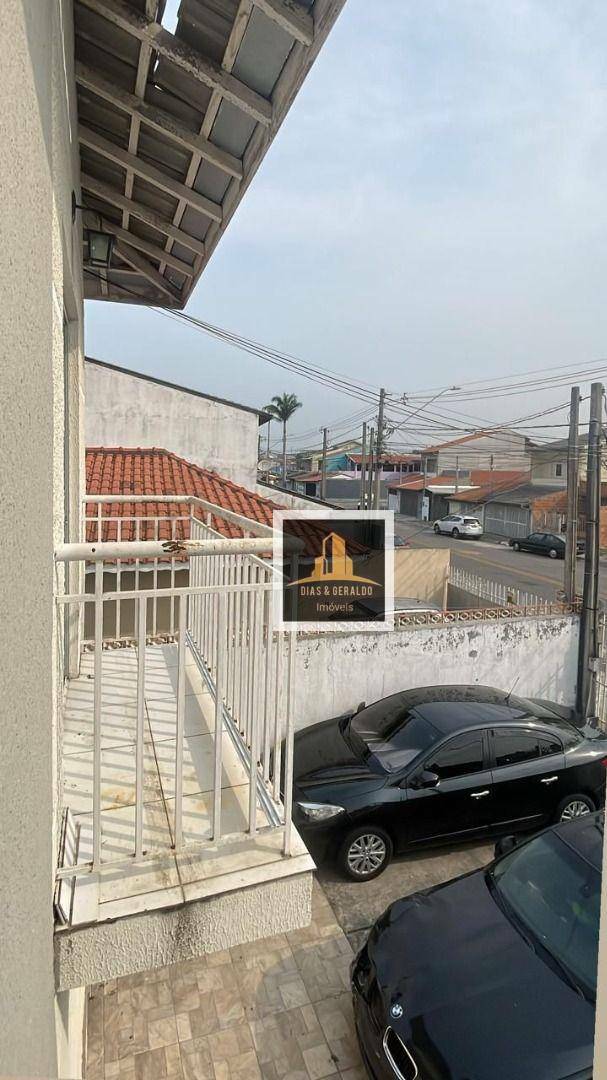 Sobrado à venda com 2 quartos, 60m² - Foto 2