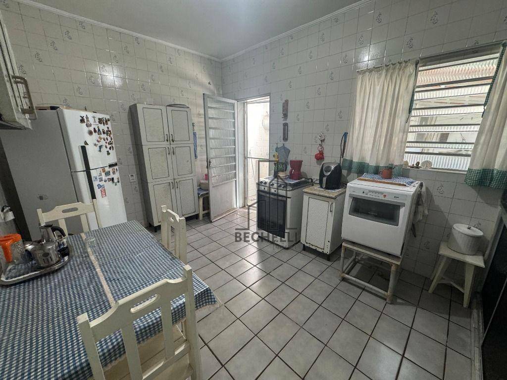 Casa para alugar com 2 quartos, 143m² - Foto 5