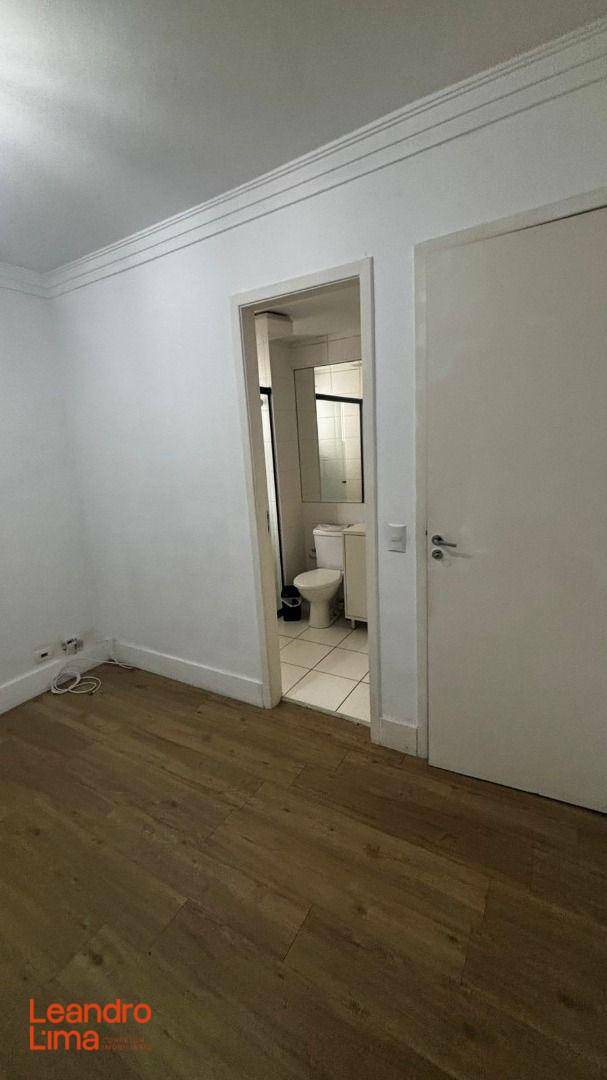 Apartamento para alugar com 3 quartos, 63m² - Foto 10