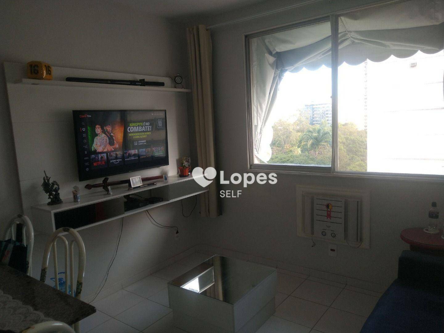 Apartamento à venda com 1 quarto, 40m² - Foto 1