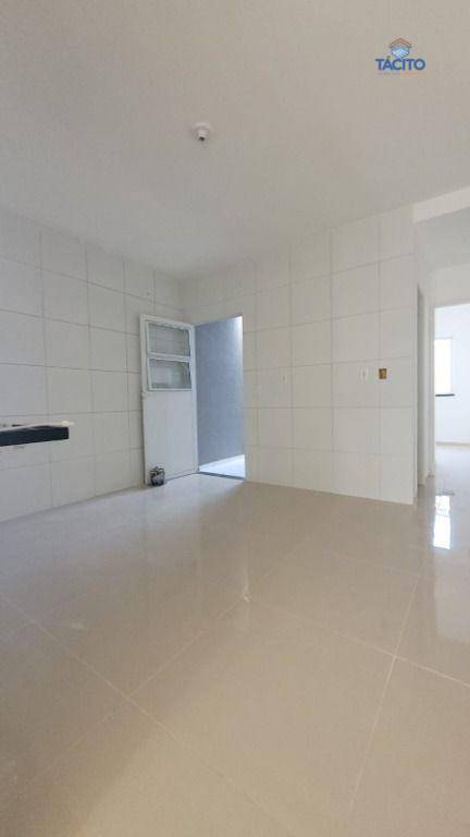 Casa à venda com 3 quartos, 102m² - Foto 5