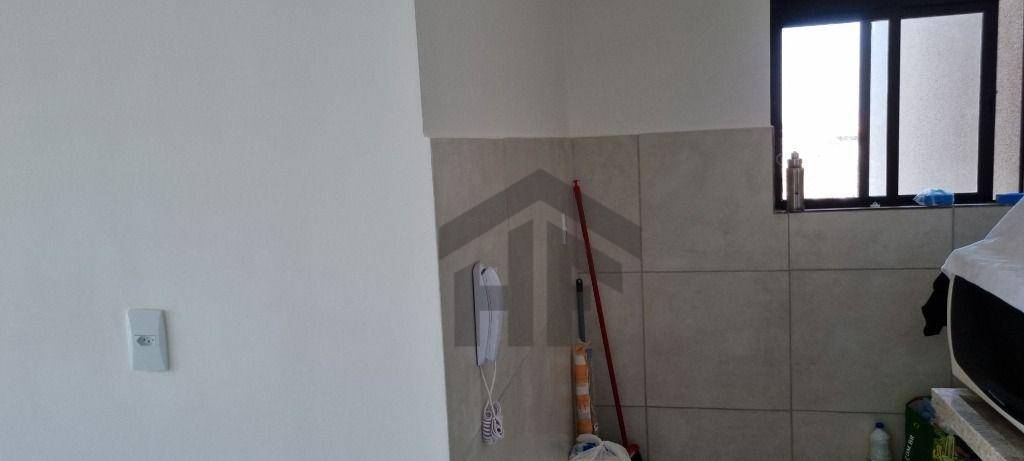 Apartamento à venda com 2 quartos, 44m² - Foto 12