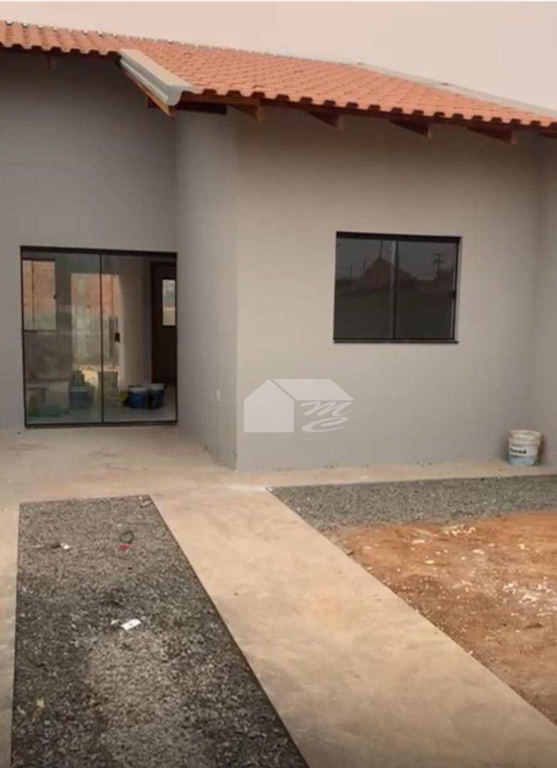 Casa à venda com 2 quartos, 43m² - Foto 2