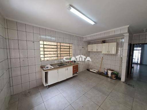 Sobrado à venda com 5 quartos, 180m² - Foto 5