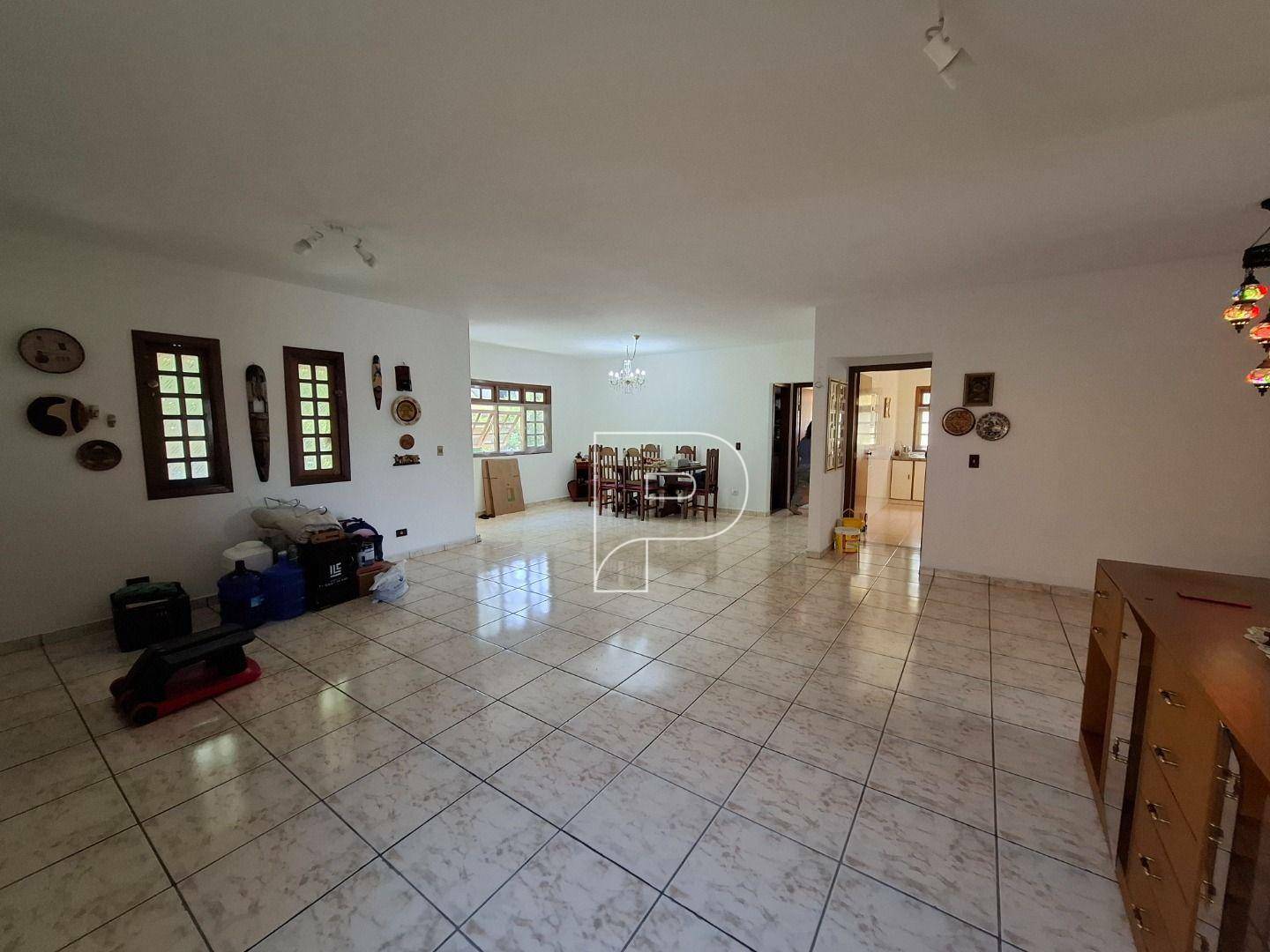 Casa de Condomínio para alugar com 3 quartos, 400m² - Foto 8