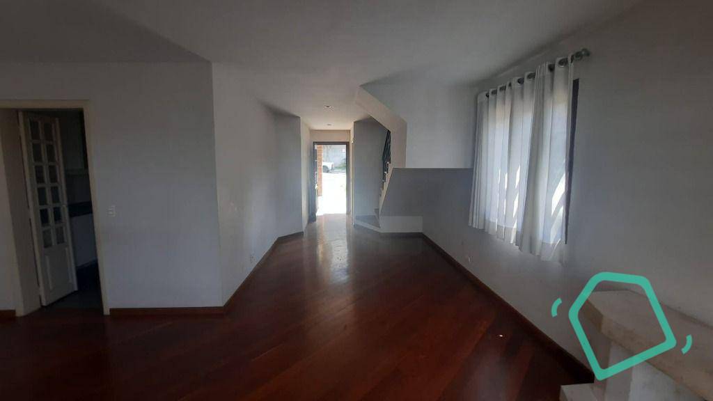 Casa de Condomínio à venda com 3 quartos, 250m² - Foto 8