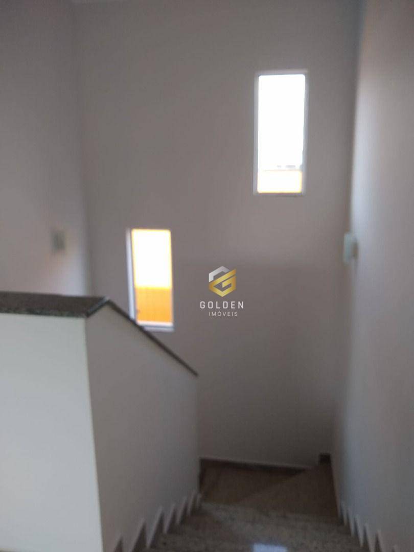 Sobrado à venda com 3 quartos, 200m² - Foto 6