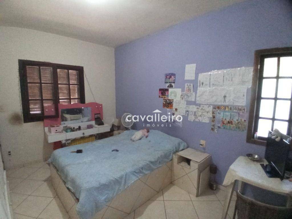 Casa à venda com 6 quartos, 300m² - Foto 12