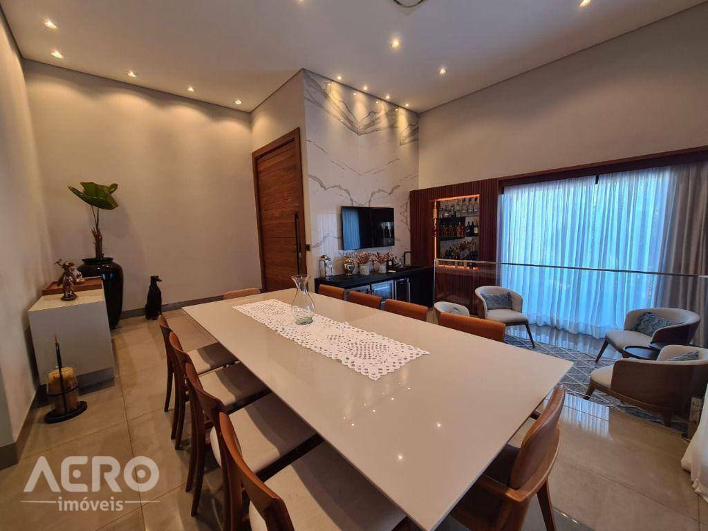 Casa à venda com 3 quartos, 600m² - Foto 9