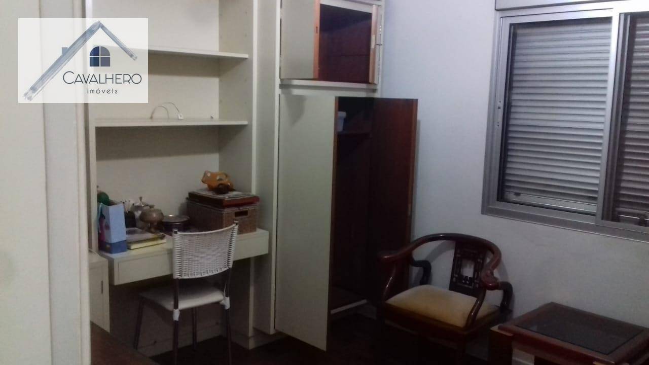 Apartamento à venda com 3 quartos, 136m² - Foto 19