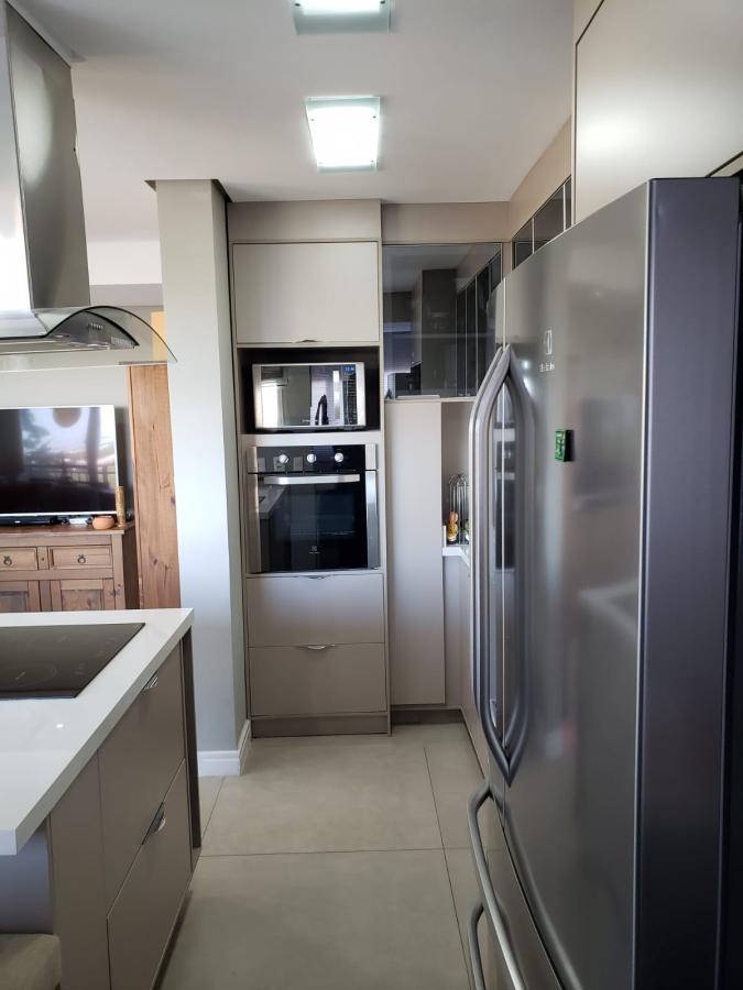 Apartamento à venda com 3 quartos, 143m² - Foto 6