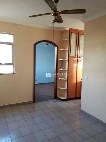 Apartamento à venda com 3 quartos, 76m² - Foto 4