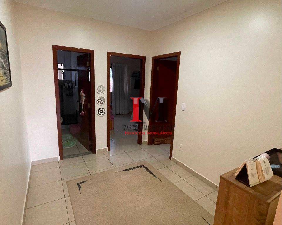 Casa à venda com 3 quartos, 209m² - Foto 11