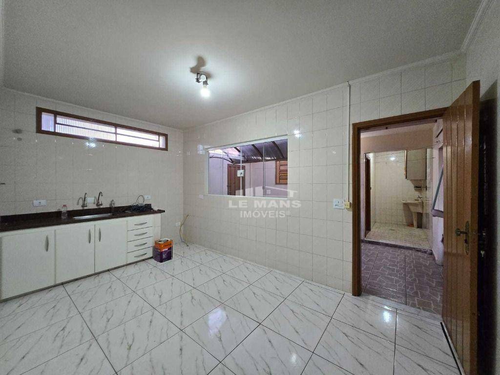 Casa à venda e aluguel com 3 quartos, 87m² - Foto 3