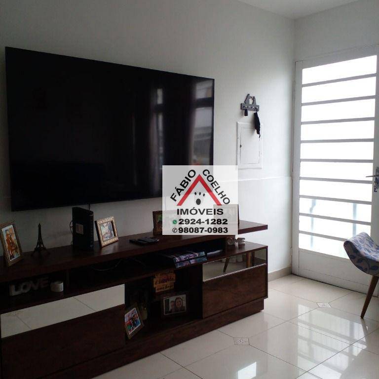 Sobrado à venda com 2 quartos, 100m² - Foto 3